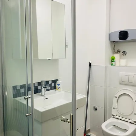 Urbanvista Apartment